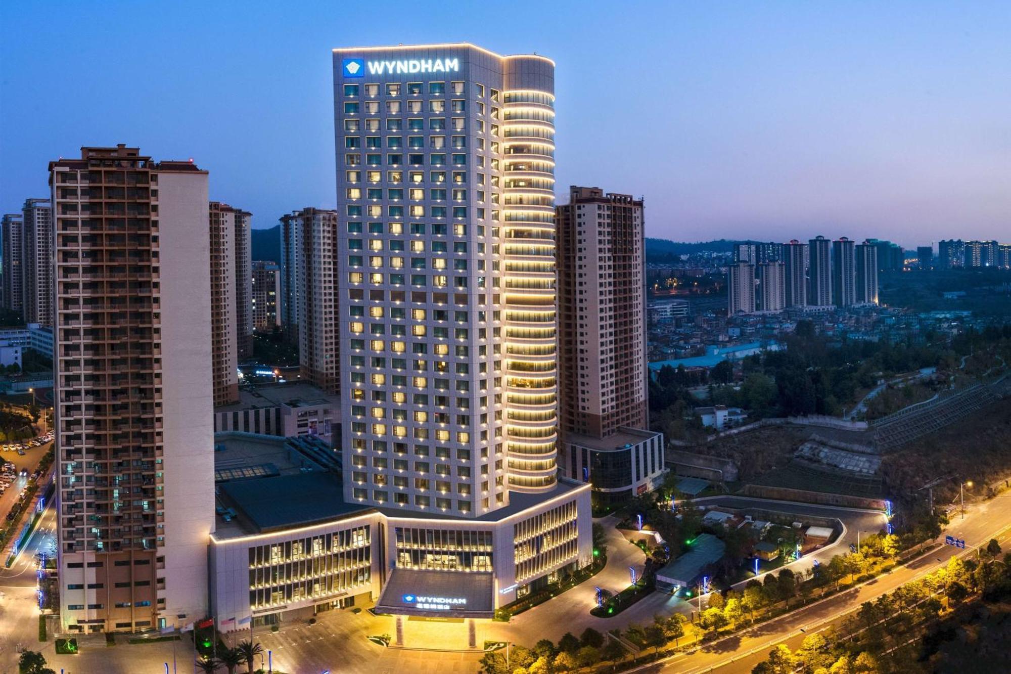 Kunming Huiyue Wyndham Hotel Екстер'єр фото